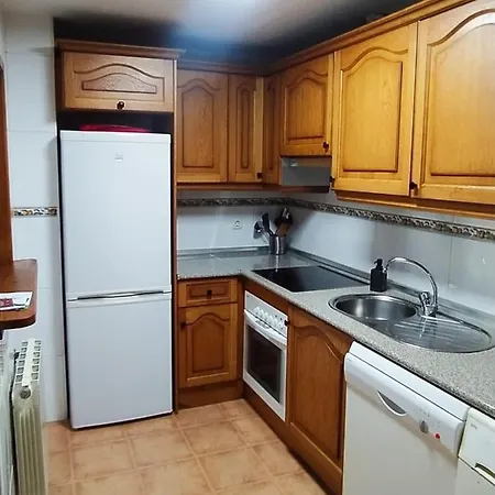 Apartamento Centro, 3 Hab, Terraza, Wifi Y Garaje Jaca